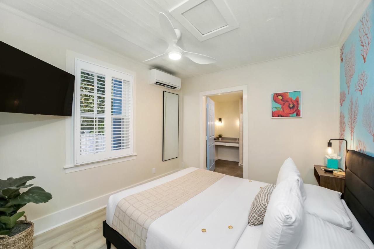 Tranquillity Guest House 基韋斯特 外观 照片