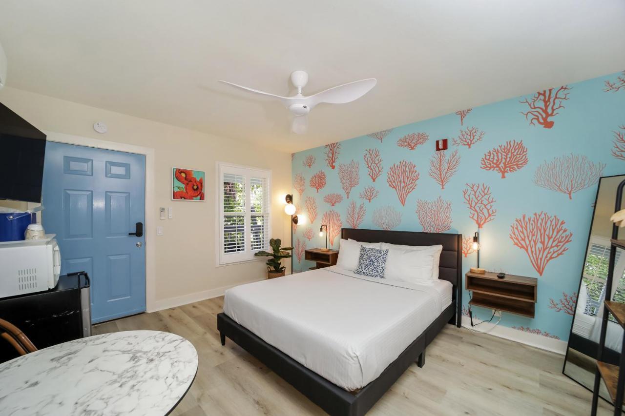 Tranquillity Guest House 基韋斯特 外观 照片