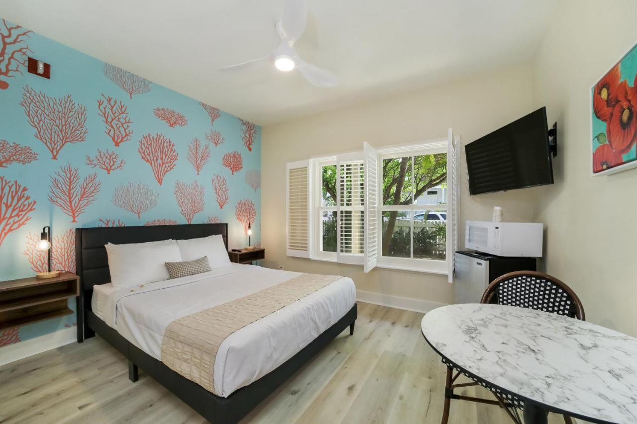 Tranquillity Guest House 基韋斯特 外观 照片