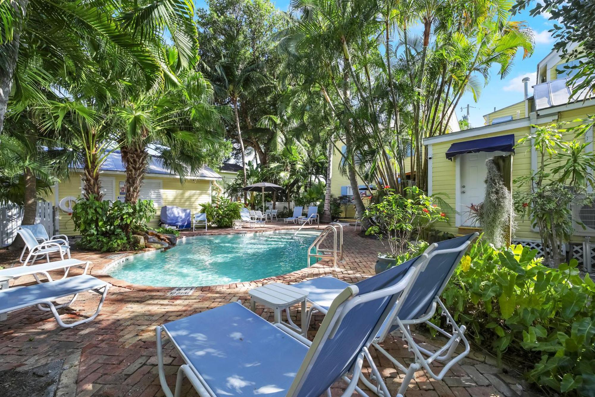 Tranquillity Guest House 基韋斯特 外观 照片